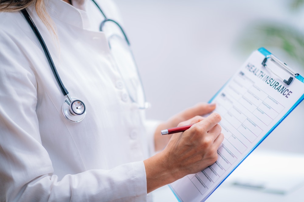 Litige avec sa mutuelle santé : comment réagir et défendre ses droits ?