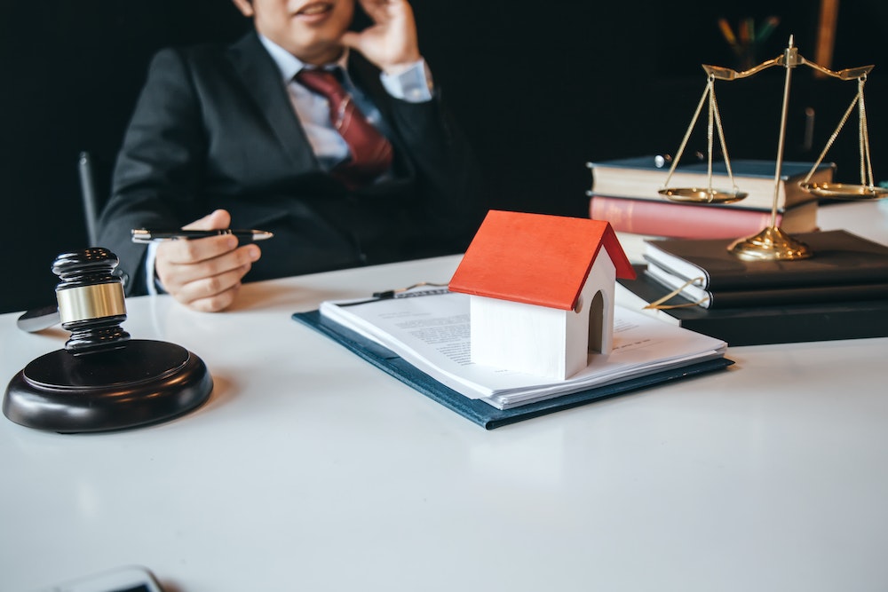 Autorisation pour occuper le domaine public : comprendre et obtenir les droits nécessaires