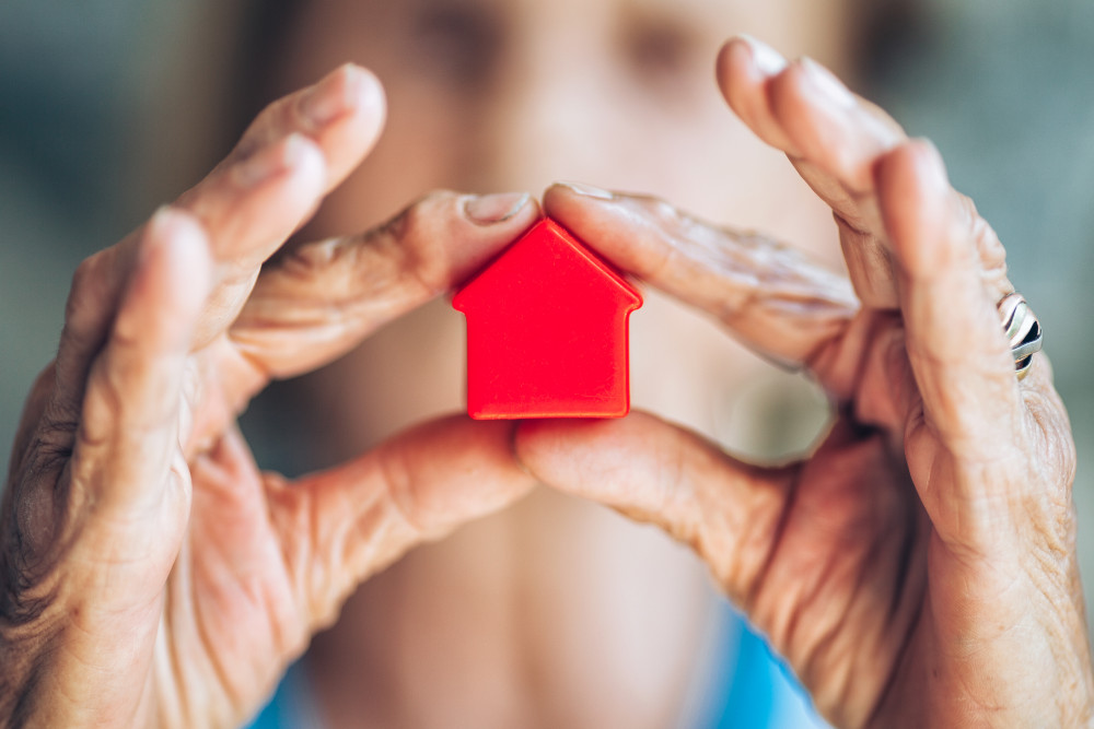 La dévolution successorale sans notaire : est-ce possible et comment procéder ?