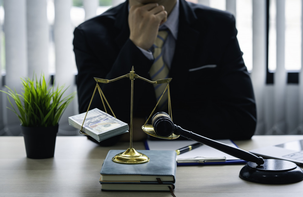Droits de succession sur une assurance obsèques : enjeux et implications juridiques