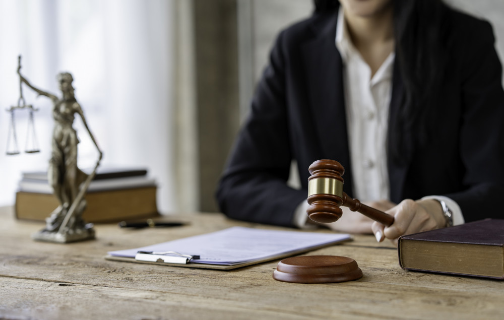 Les annonces légales en droit français : comprendre les enjeux et les obligations