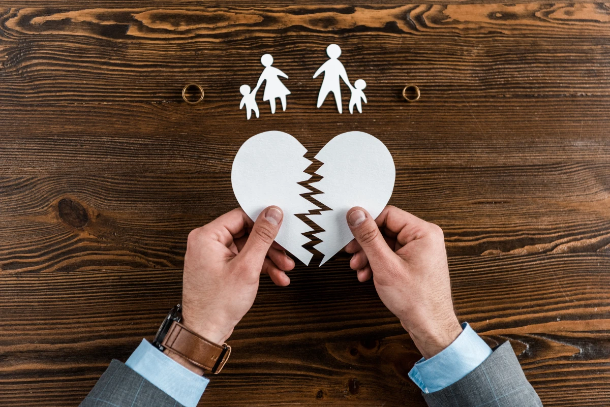 Le partage équitable des biens après un divorce : Guide complet pour protéger vos intérêts