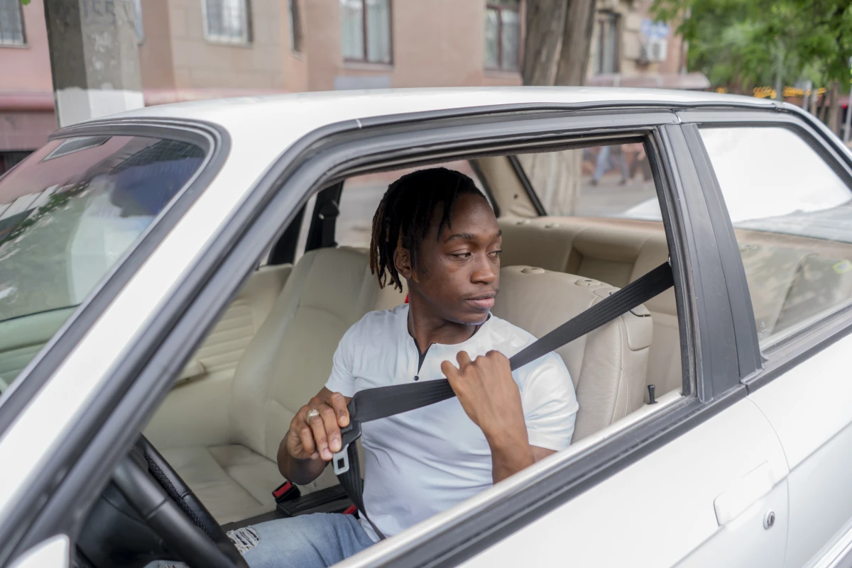 Sécurité des enfants en voiture : les sanctions pénales qui vous guettent