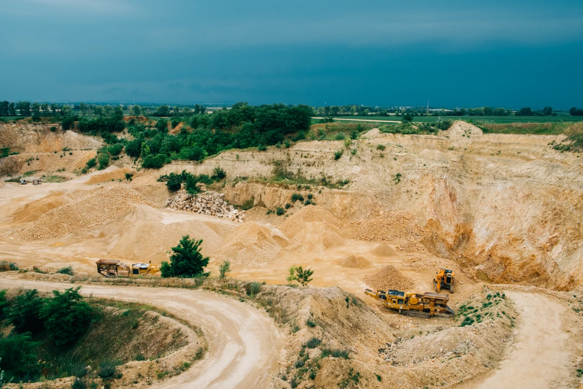 La responsabilité juridique des exploitants miniers face aux dommages environnementaux